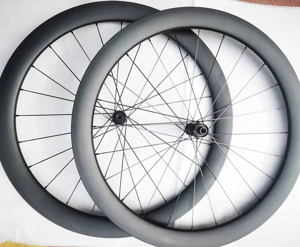 Jeu de roues personnalisé 700C, largeur 28/30/36 mm, 4045/50/55/60 mm, avec jeu de roues de vélo en carbone individuel pour frein à disque ou frein à jante