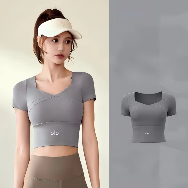 Tenue de yoga avec haut de sport à manches courtes ultra-extensible – Coupe ajustée, sportif et amin