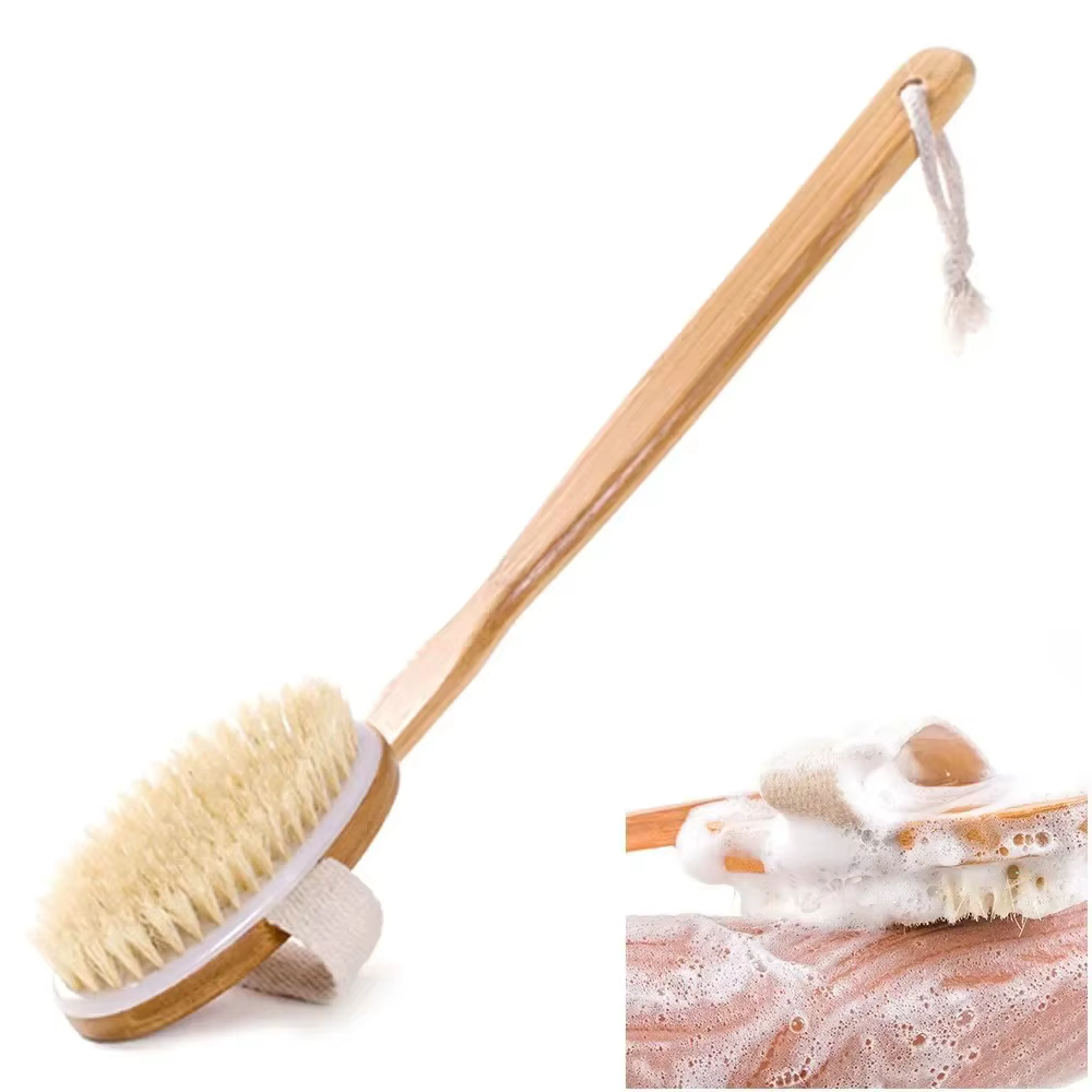 Brosse de bain naturelle avec long manche en bois, éponge de douche exfoliante pour le corps