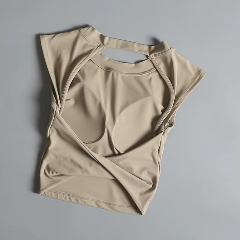 Costume de Yoga haut de sport pour femmes avec coussin de poitrine, T-shirt Sexy à manches courtes,