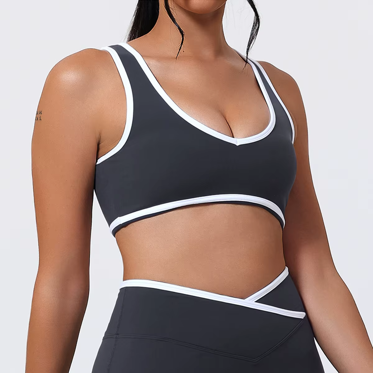 Nouveau soutien-gorge de yoga pour femme à col en V, brassière de sport antichoc pour la course à pi
