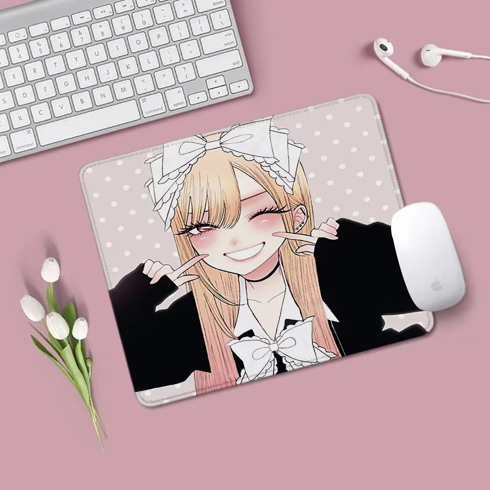 Petit tapis de souris Anime mignon pour ordinateur, Kitagawa Marin, accessoires de bureau, tapis de