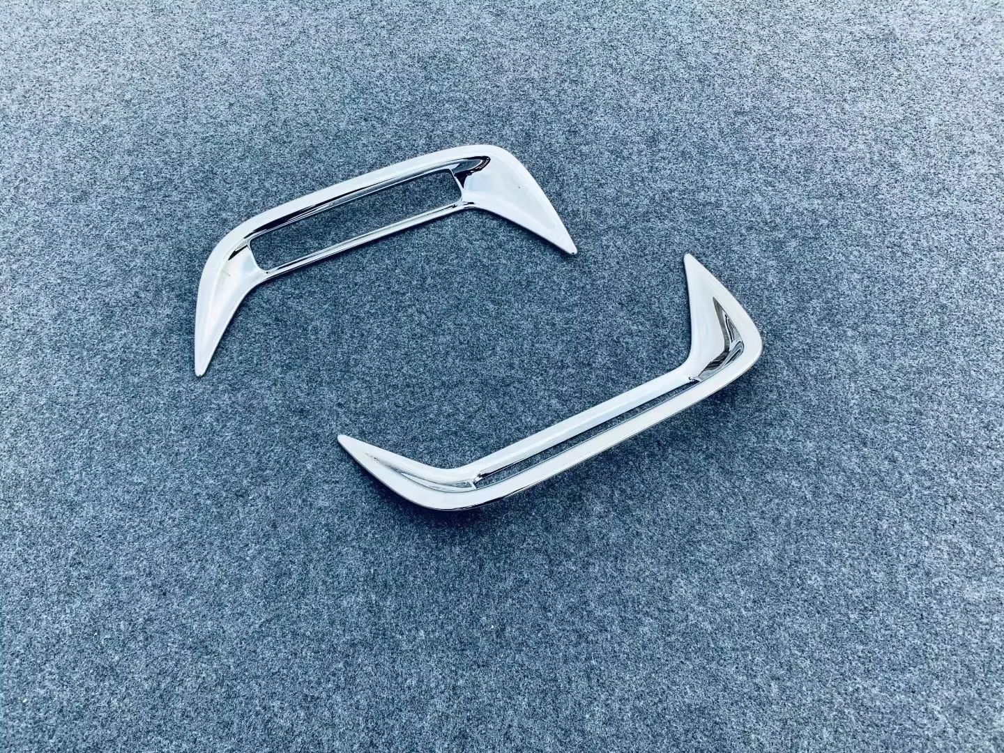 Couvercle de phare antibrouillard arrière en ABS, garnitures de cadre de phare antibrouillard arrière, accessoires de style de voiture pour Toyota Yadditif Cross, 2020, 2021, 2022, 2023, 2024