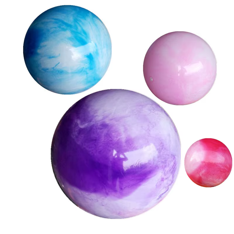 Boule de Yoga nuages roses en PVC