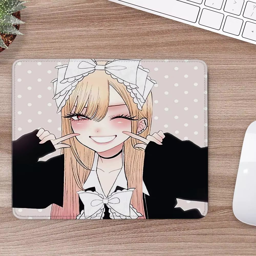 Petit tapis de souris Anime mignon pour ordinateur, Kitagawa Marin, accessoires de bureau, tapis de bureau, tapis de jeu