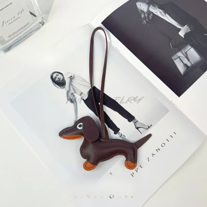 Porte-clés de voiture en forme de chiot mignon, pendentif de sac d'animal de dessin animé, accessoire en corde à main, cadeau décoratif, nouveau porte-clés pour chiot