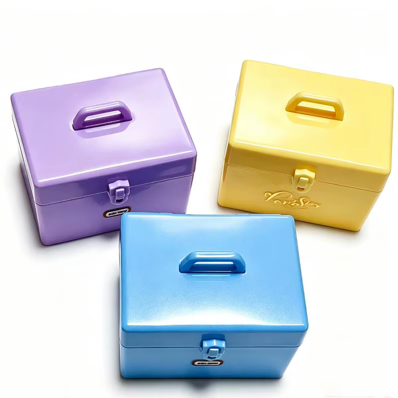 Mini ensemble d'outils de manucure pour maison de poupée, accessoires parfaits pour jouer à faire semblant, collection de décoration pour maison de poupée