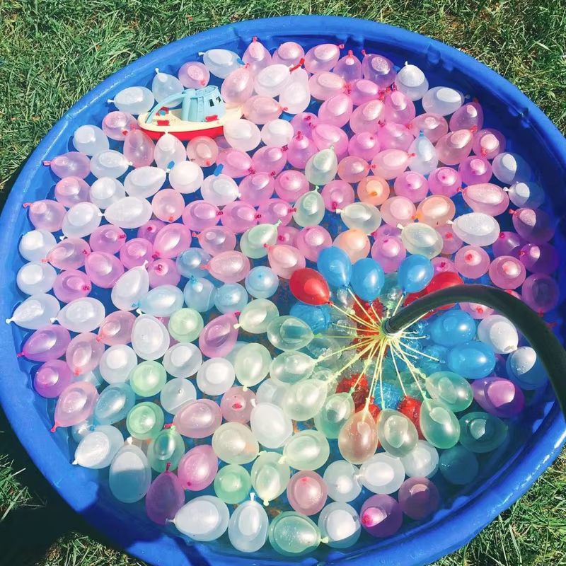 111 ballons d'eau à remplissage rapide : bombes à eau auto-scellantes pour les jeux aquatiques d'été, les fêtes en plein air et les divertissements de plage