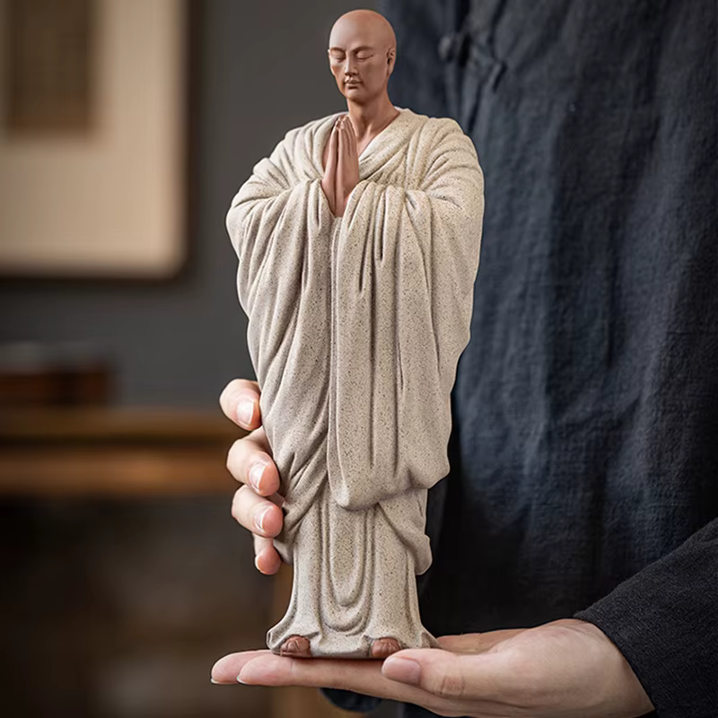Sculpture de moine bouddhiste Zen