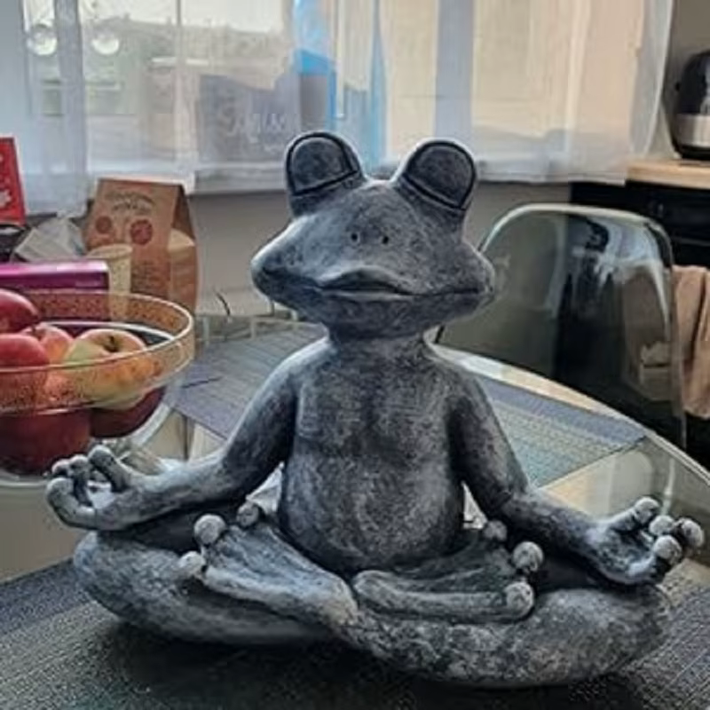 Figurine l'inventaire de grenouille de méditation