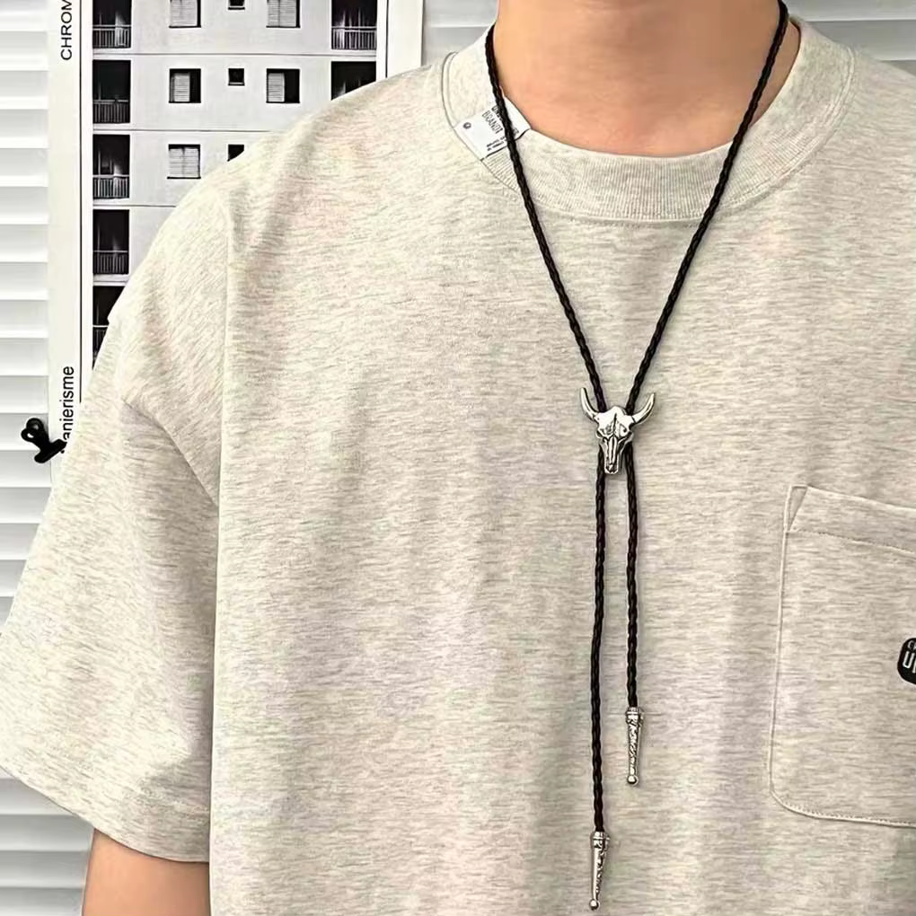 Cravates dorées pour hommes, accessoire de vêtement de Cowboy américain, cravate réglable tête de taureau, collier pendentif Bolo de Cowboy occidental
