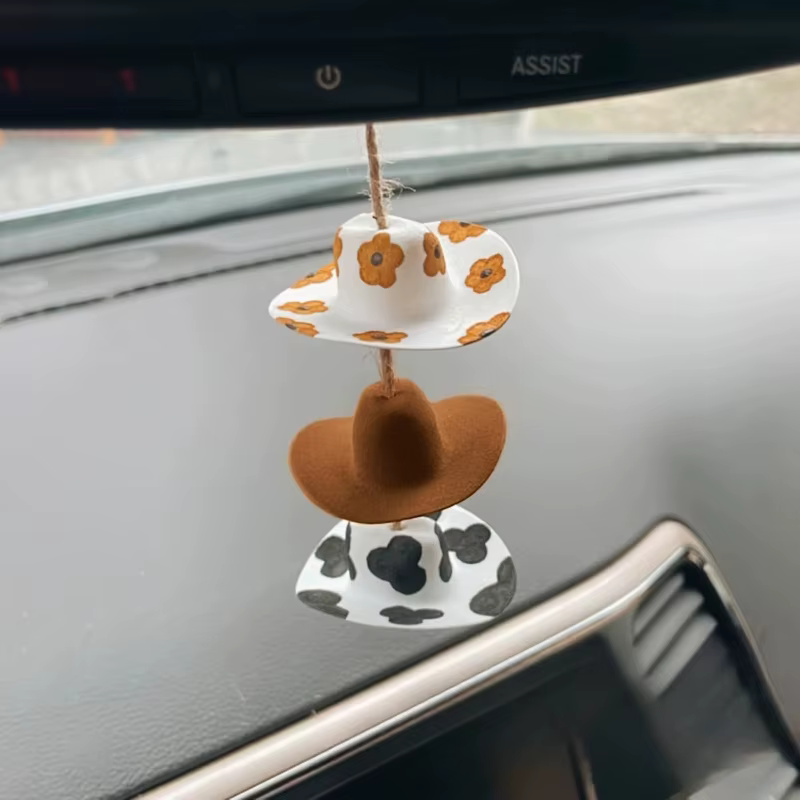 Chapeau de cowboy, pendentif de voiture, accessoire de suspension de rétroviseur, décoration de voiture, pendentif de décoration de mini chapeau