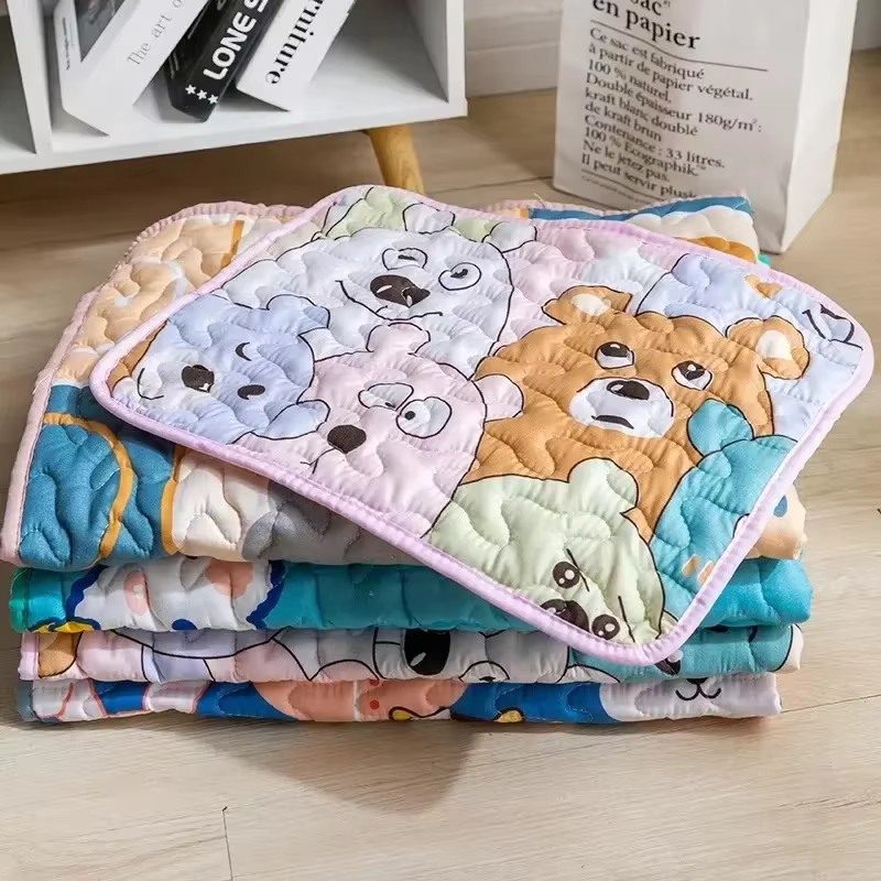 Tapis lavable pour couches pour animaux de compagnie, tapis réutilisable pour chiens, lit d'urine lavable, tapis d'entraînement pour chien, quatre saisons