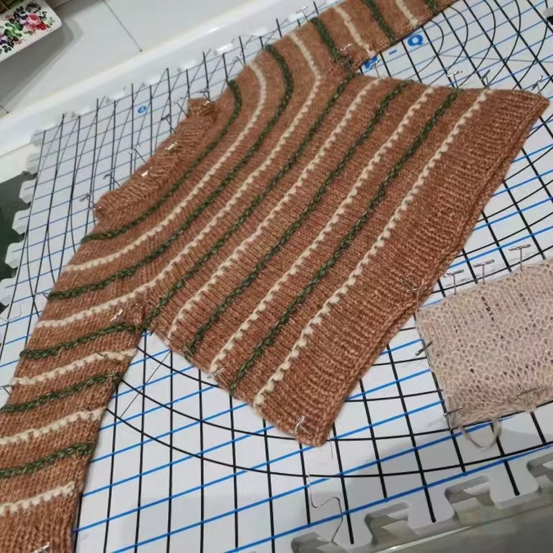 Carreaux de mousse imbriqués