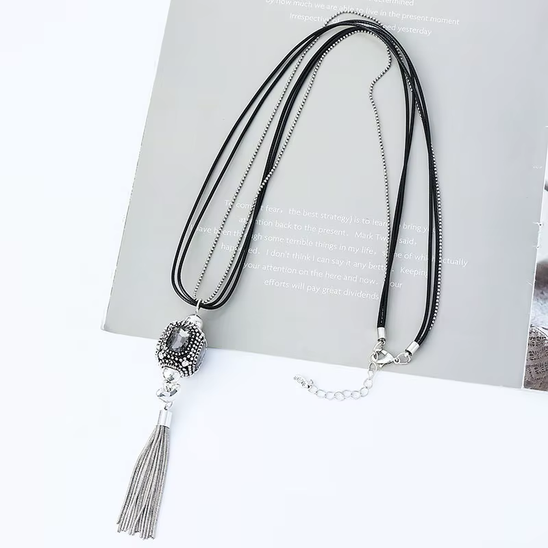 Accessoires populaires pour femmes, pampilles en alliage pour colliers rétro simples, longues chaînes pour pulls