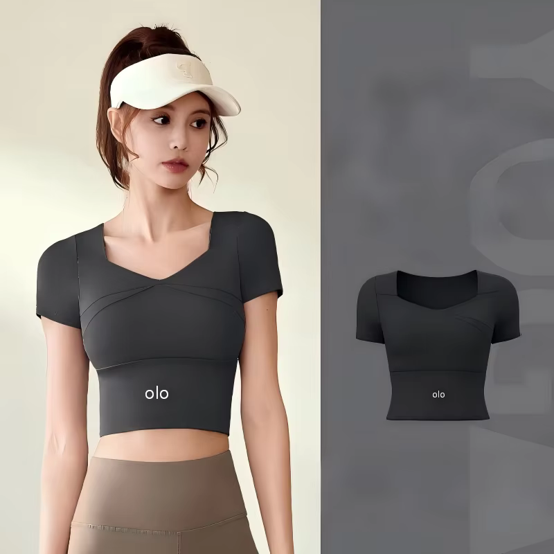 Tenue de yoga avec haut de sport à manches courtes ultra-extensible – Coupe ajustée