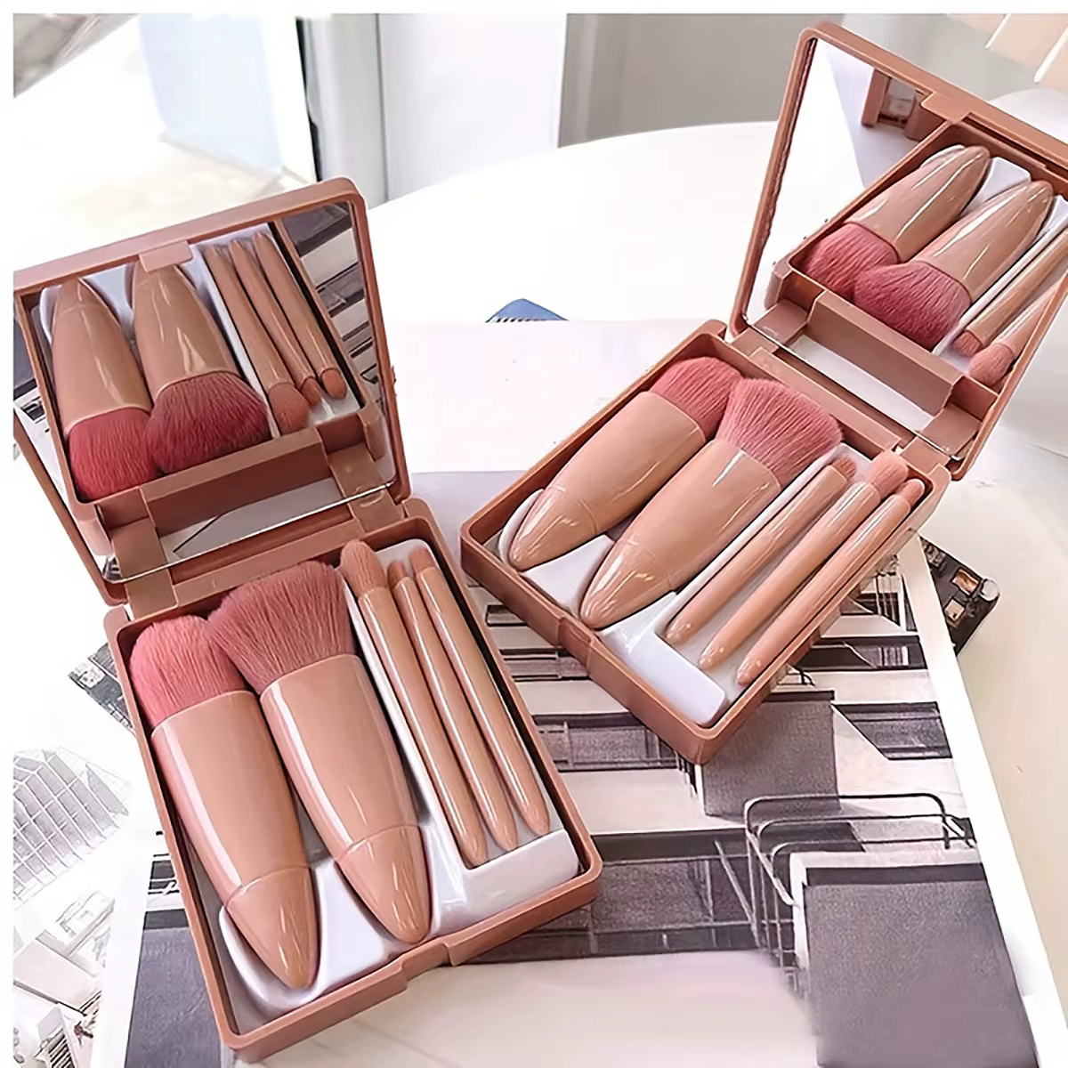 Ensemble de pinceaux de maquillage portables 5 pièces avec miroir-Kit de voyage pliable, Mini ensemble de pinceaux de maquillage ensemble de pinceaux de maquillage de voyage