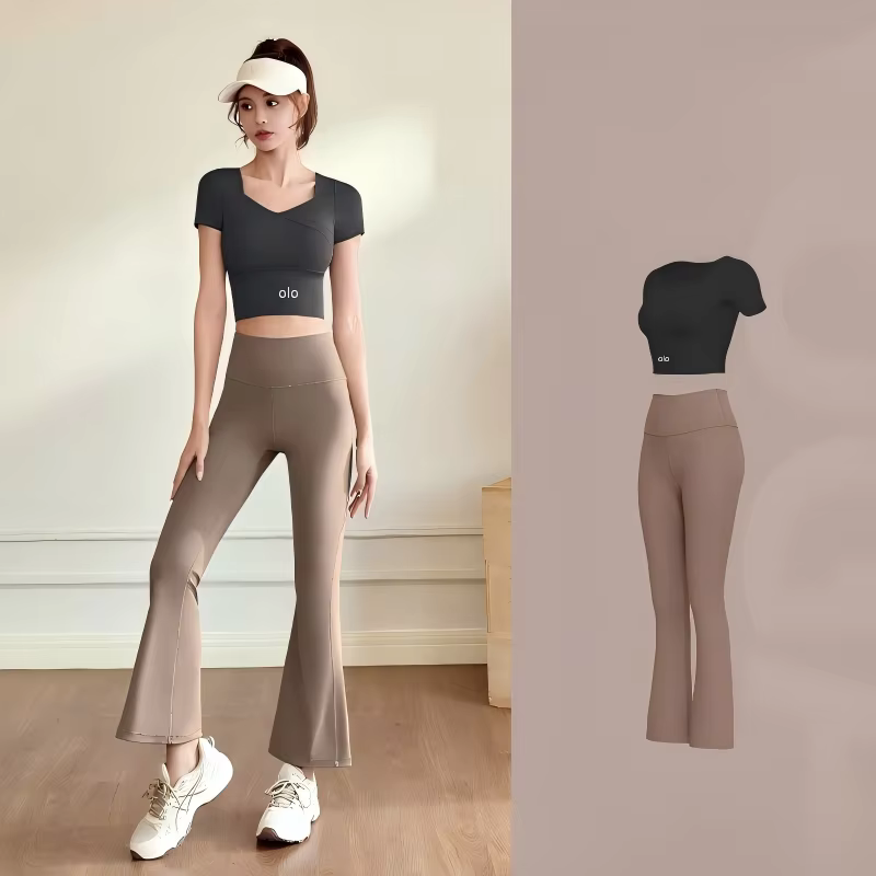 Tenue de yoga avec haut de sport à manches courtes ultra-extensible – Coupe ajustée