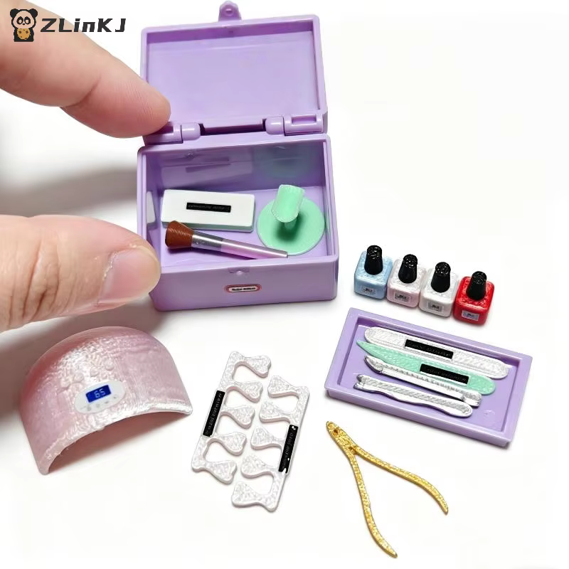 ▶ Mini ensemble d'outils de manucure pour maison de poupée, accessoires parfaits pour jouer à faire semblant, collection de décoration pour maison de poupée