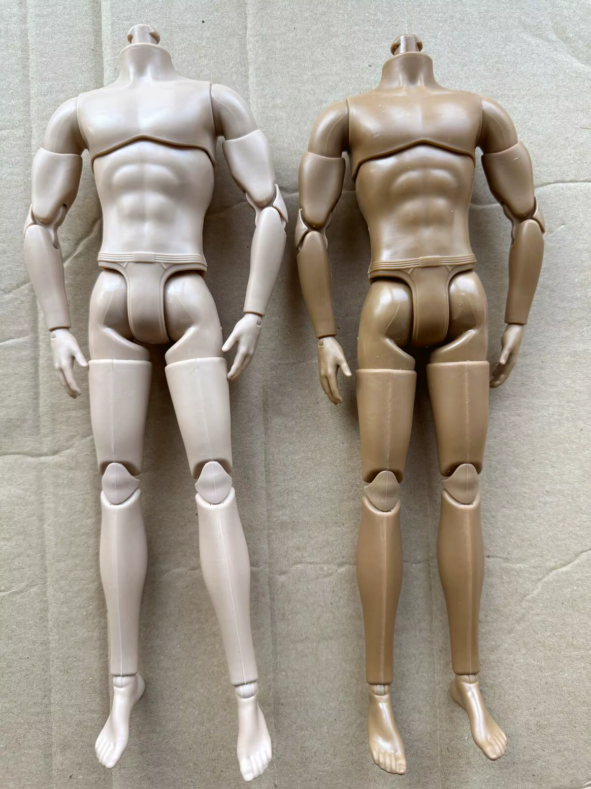 Corps de poupée de Yoga pour hommes