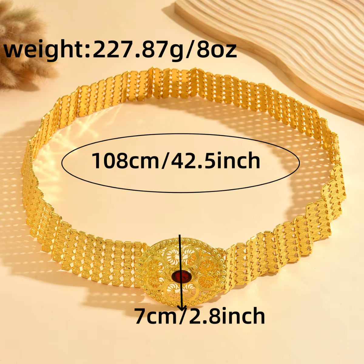 Ceinture large ton doré avec boucle en filigrane complexe et gemme rouge, ceinture de taille réglable pour robes, accessoire de fête élégant