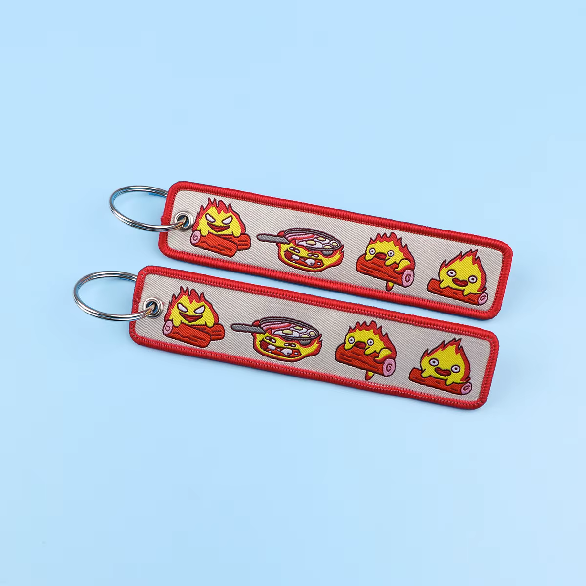 Porte-clés brodés Manga, breloques et étiquettes mignonnes de dessins animés pour sacs et voitures, cadeaux de collection pour les fans d'anime, accessoires