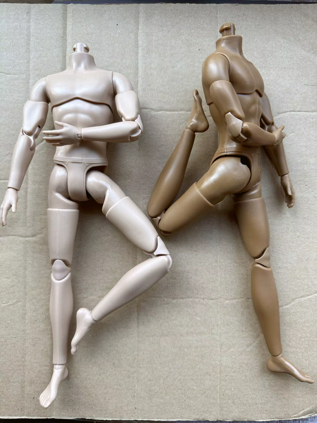 Corps de poupée de Yoga pour hommes