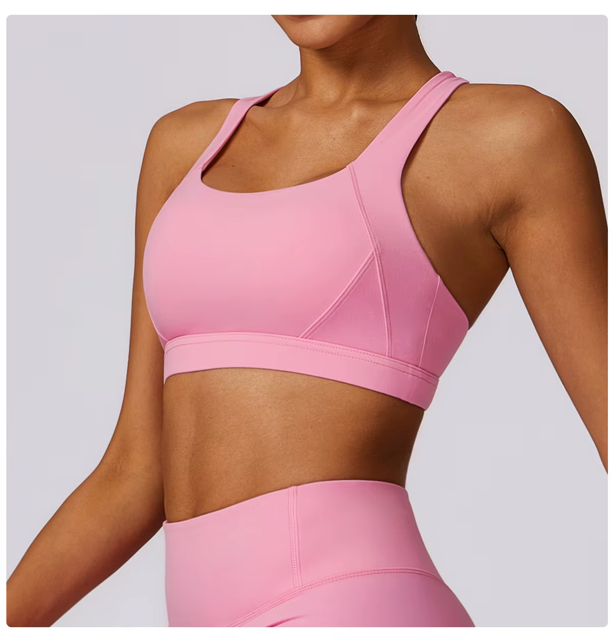 Femmes sport soutien-gorge croix haut