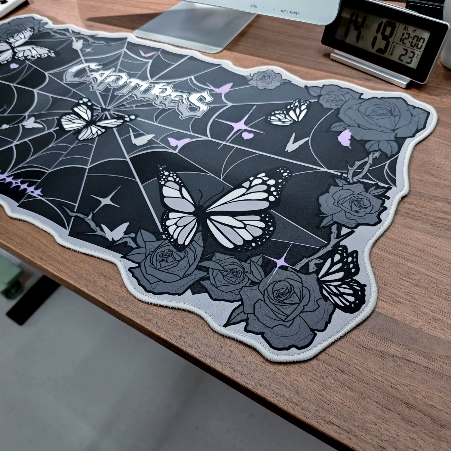 Tapis de souris Alien XXL, grand tapis de souris papillon noir, tapis de soutien de poignet surdimensionné pour les jeux et le bureau, tapis de bureau en caoutchouc