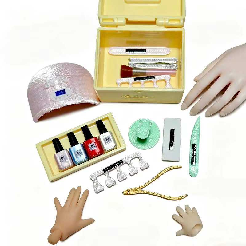 @ Mini ensemble d'accessoires d'outils de manucure pour maison de poupée, parfait pour les jeux d'imitation, collection de décoration pour maison de poupée