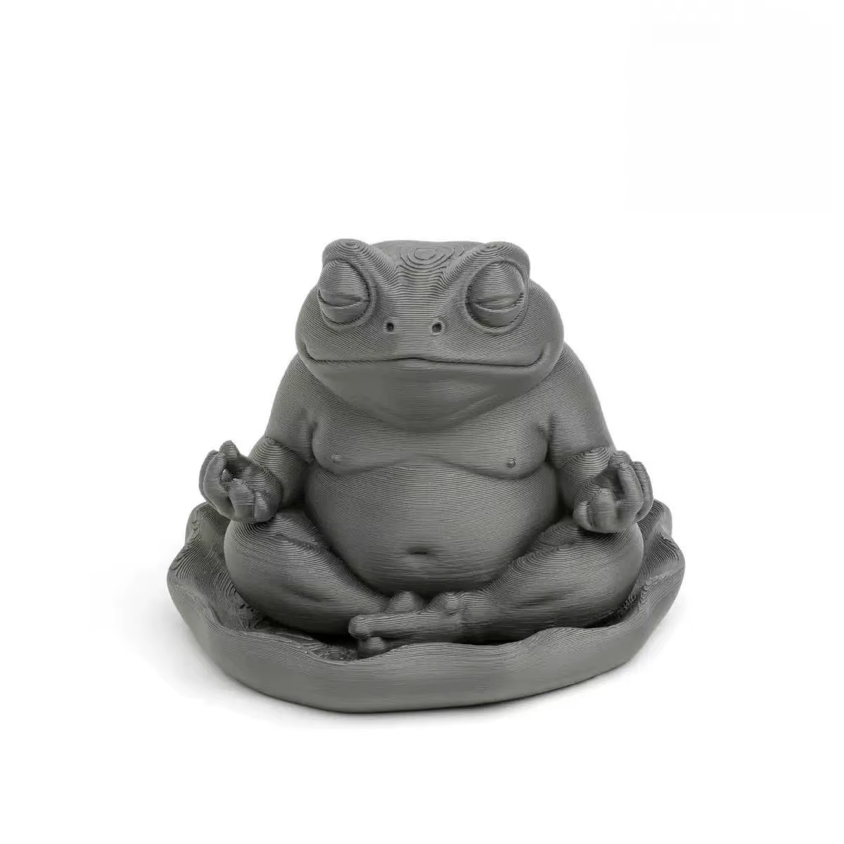 Une grenouille Zen potelée