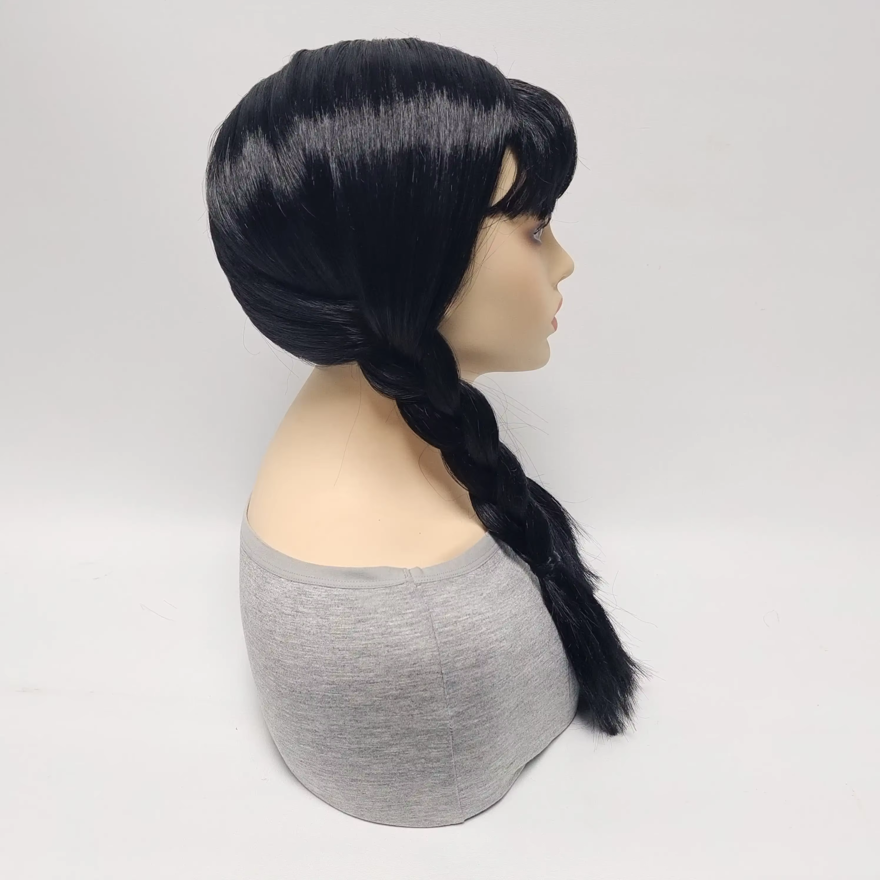Perruque synthétique de Cosplay du mercredi addam, pour Halloween, noël, Anime, fête du poisson d'avril, série télévisée, accessoire de Costume inspiré