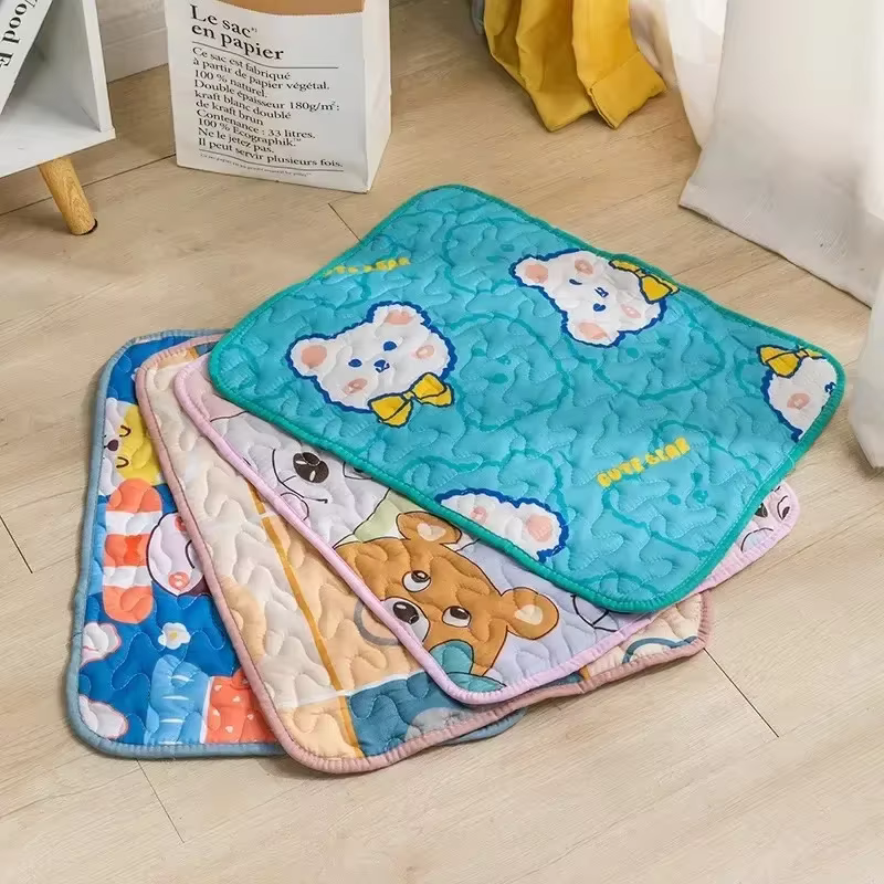 Tapis lavable pour couches pour animaux de compagnie, tapis réutilisable pour chiens, lit d'urine lavable, tapis d'entraînement pour chien, quatre saisons