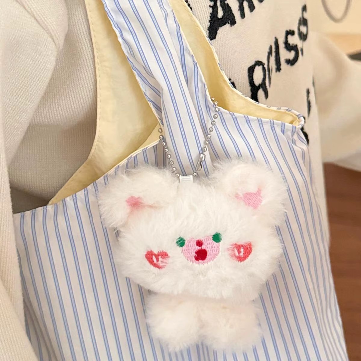 Porte-clés chiot avec nœud papillon, 3 pièces, breloque pour sac à dos en Polyester doux, accessoire fantaisiste pour sacs, pendentif, cadeau de vacances