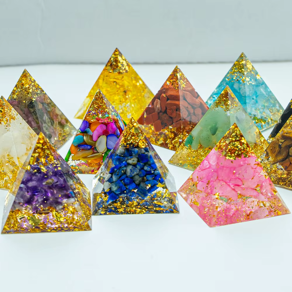 Pyramide de guérison Reiki 7 chakras