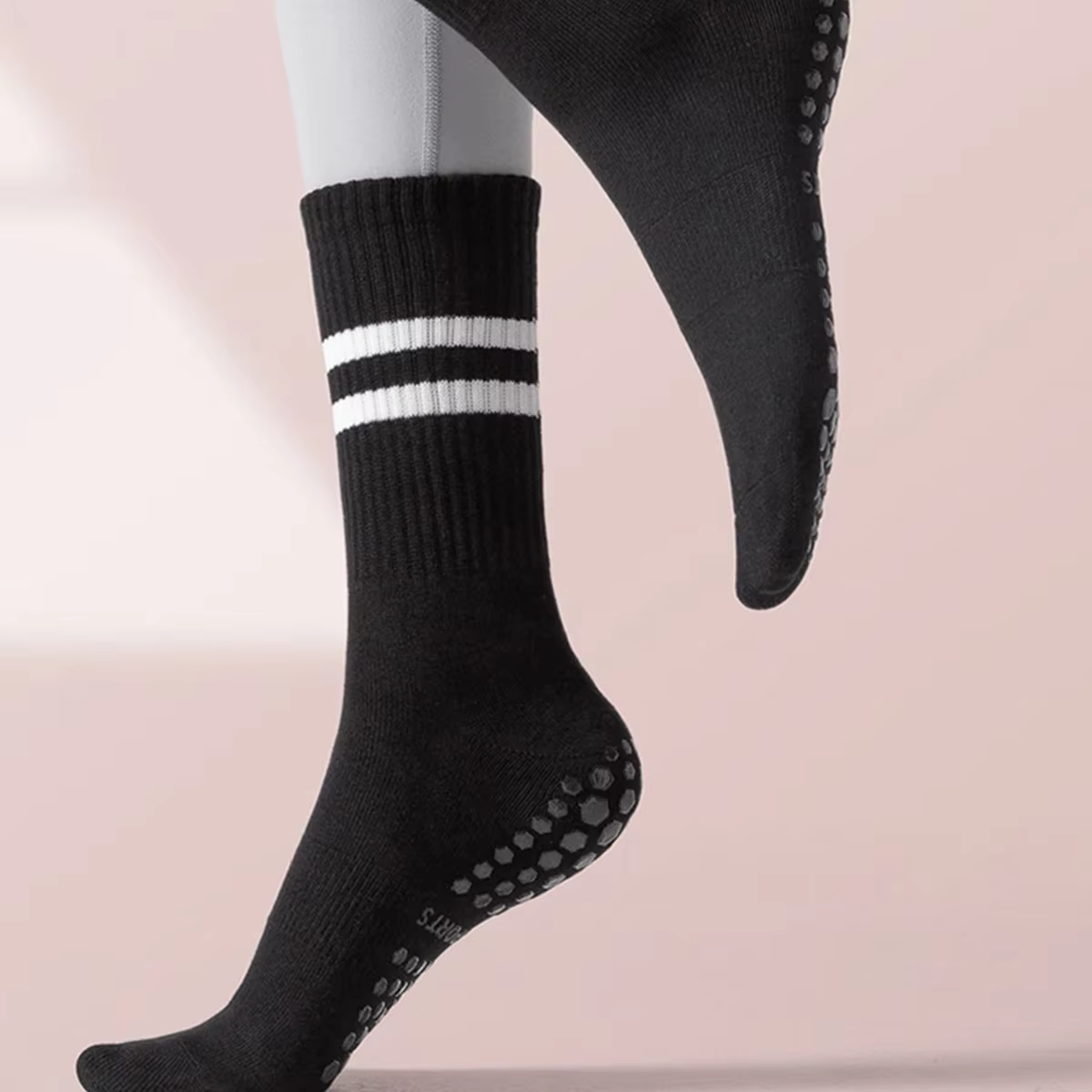 Chaussettes Pilates avec poignées pour femmes