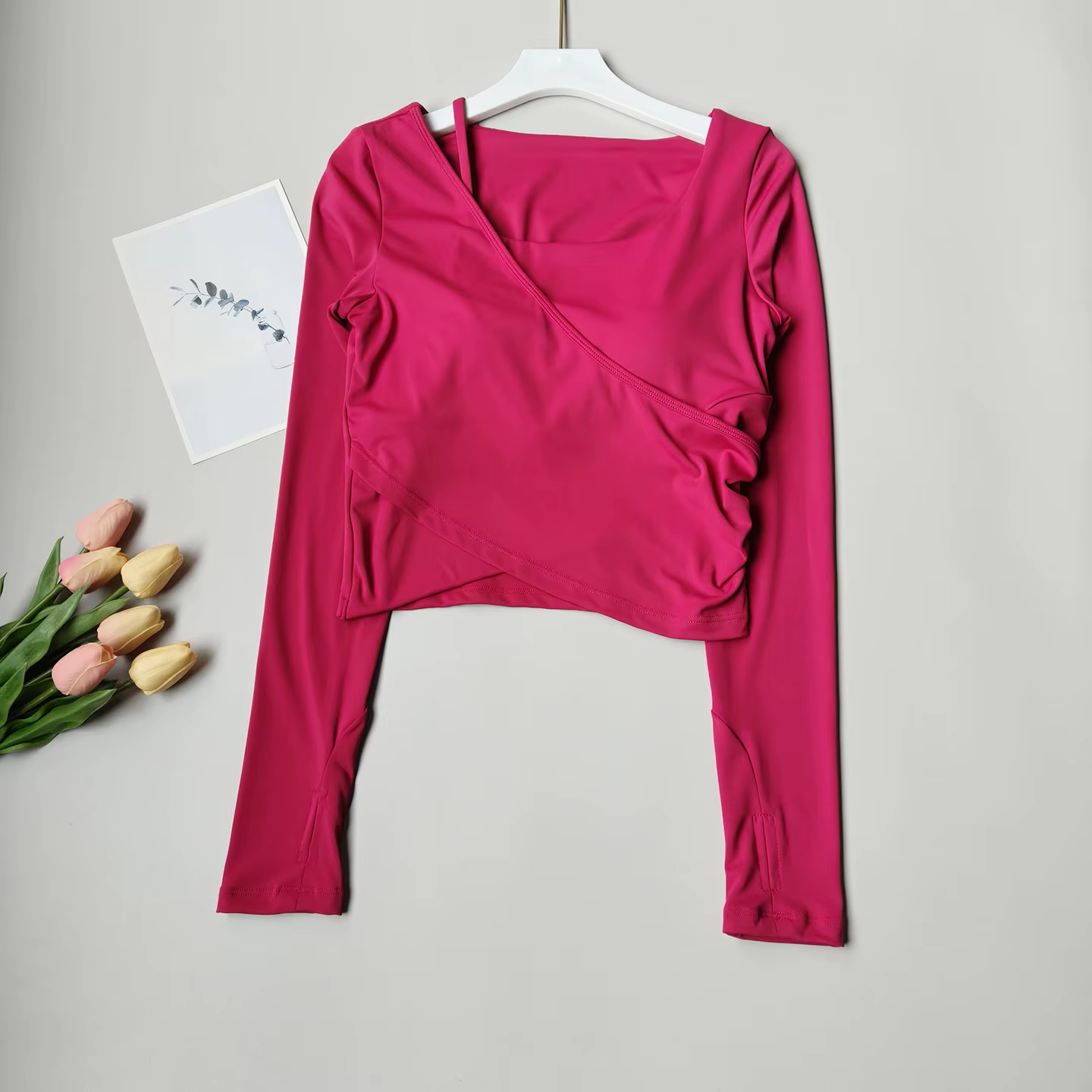 Vêtements de yoga pour femmes avec coussinets de poitrine