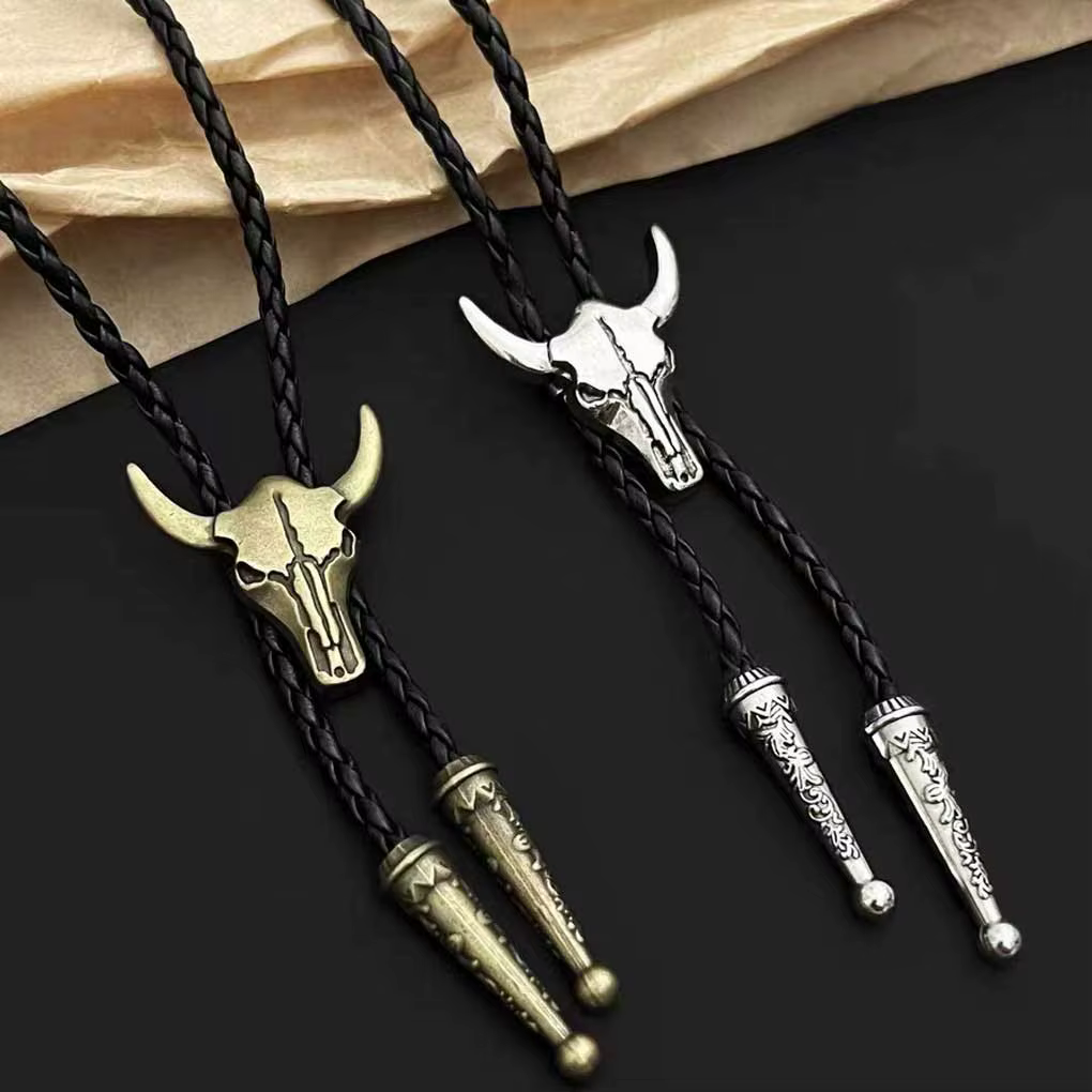 Cravates dorées pour hommes, accessoire de vêtement de Cowboy américain, cravate réglable tête de taureau, collier pendentif Bolo de Cowboy occidental